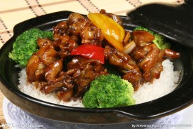田鸡煲仔饭