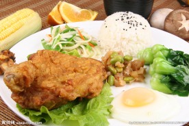 香酥鸡腿拼饭