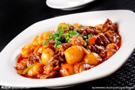 小土豆烧牛腩