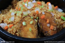 石锅鲍鱼炒饭