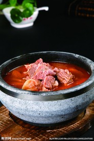 石锅番茄牛腩