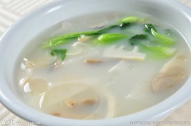 竹荪野菊鸡片汤