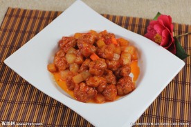 鲜果咕噜鸡球