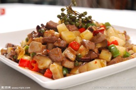 雪菜香菇炒鸡丁