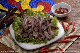 手撕狗肉