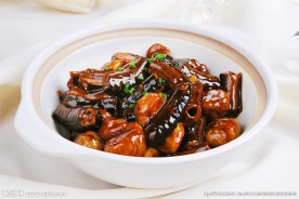 鳝筒煲