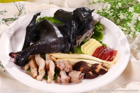人参乌鸡煲