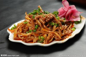 如雷冠耳