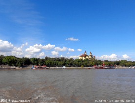 哈尔滨松花江畔风景