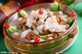 酥肉丸子烩鱼肚