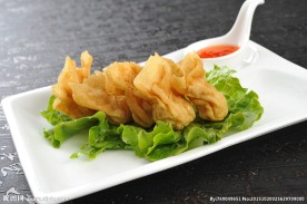 酥炸云吞配甜酸汁