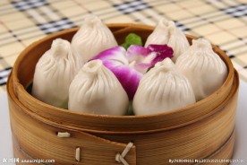 蟹粉小笼包