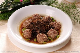 笋干菜蒸肉圆