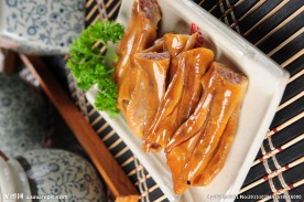美味熏鹅掌