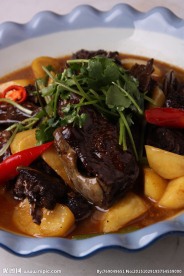 家乡老鹅煨土豆