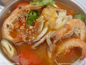 酸辣海鲜火锅