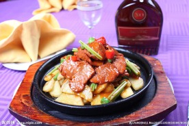 石板土豆煎牛肉