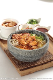 鱿鱼拌饭