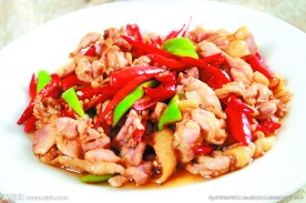小红椒炒鸡腿肉