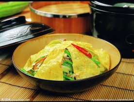 蛋皮香葱炒肉丝