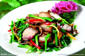 烧肉豆干炒韭菜