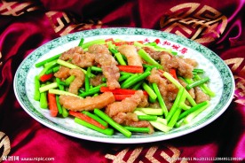 蒜台炒酥肉