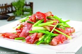 土芹炒烟肉