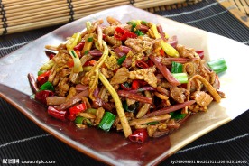蕨菜炒肉丝