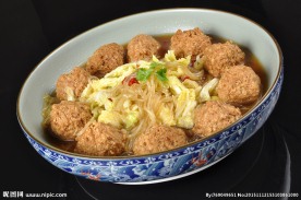 白菜粉条烩丸子