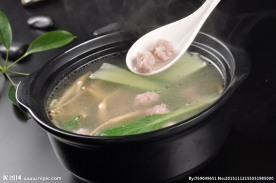 生汆丸子汤
