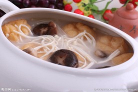 杂菌鱼面筋汤