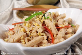 小豆芽拌面筋好