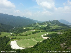 蓝天绿山