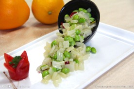 抱腌菜毛豆