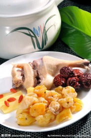 土豆干果炖老鸭