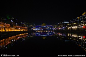 杜甫江阁夜景