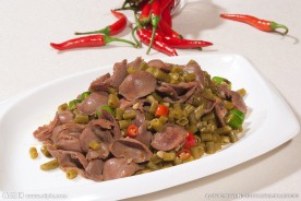 酸豆角炒鸡胗