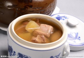 酱萝卜煨排骨