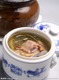 酱萝卜煨排骨