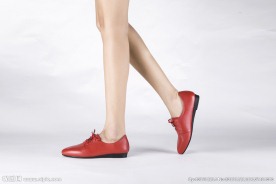 女鞋上脚图