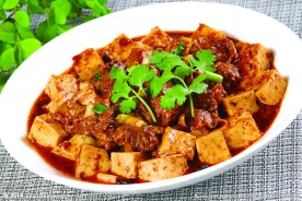 牛腩焖豆腐
