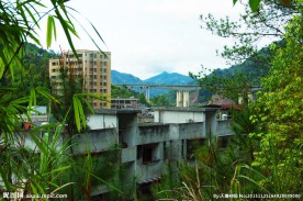 老区山水 路桥建筑