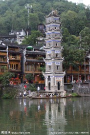 凤凰古城万名塔图片