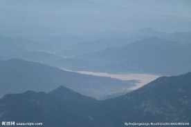 山峦起伏