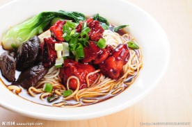 香菇鸡腿面