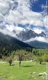 毕棚沟雪山