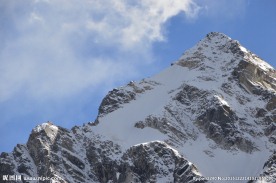 毕棚沟雪山