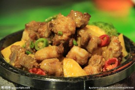 石锅土豆排骨