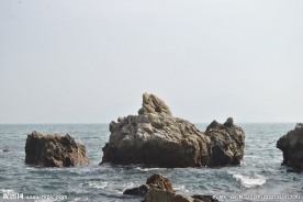 海岸礁石