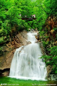 山间小溪